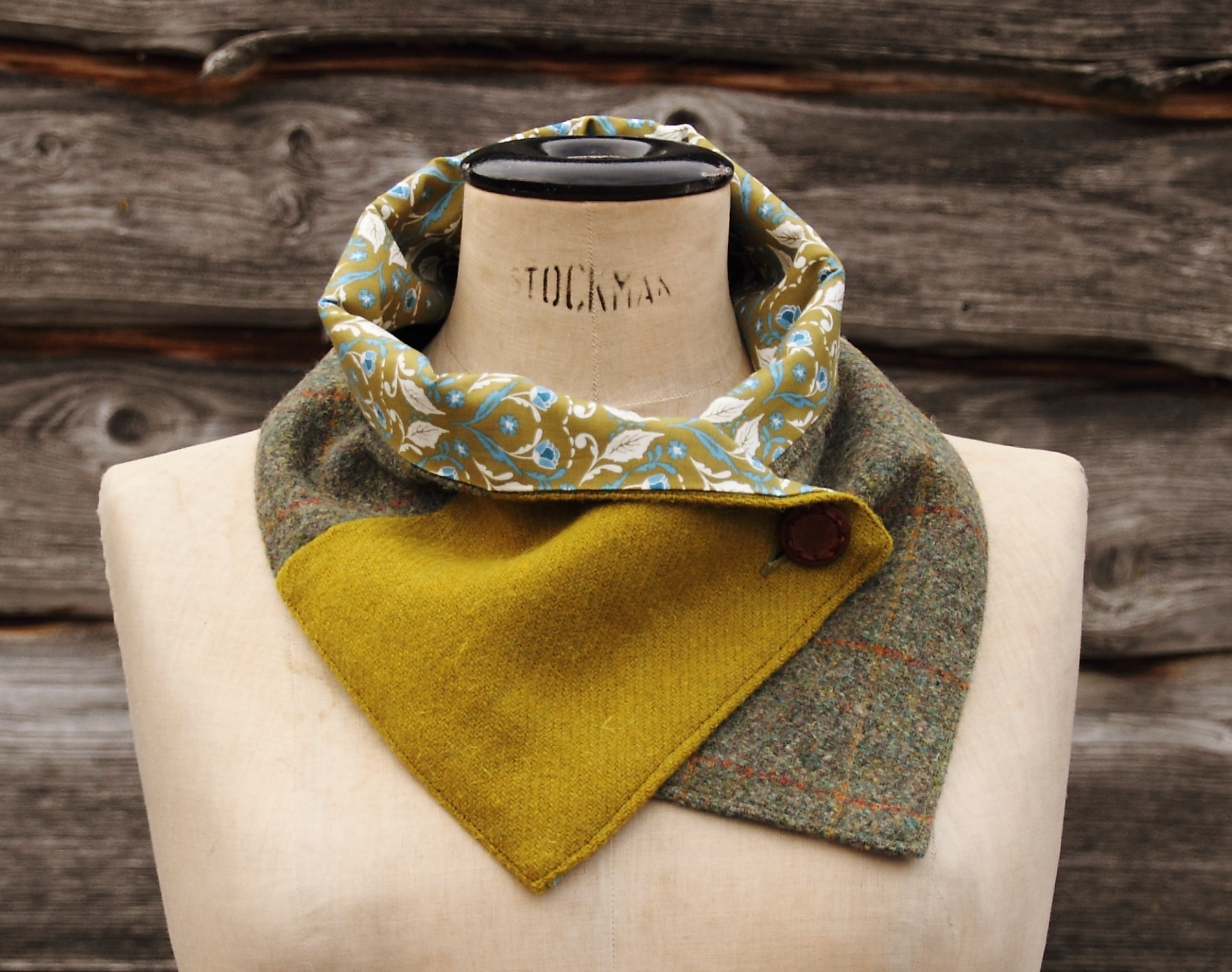 Harriet Hoot Harris Tweed Neck Wrap